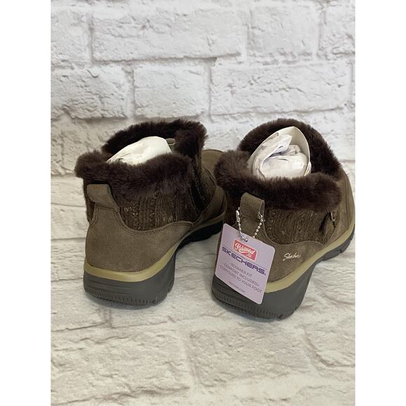Skechers Women's Easy Going-Cozy Inn Ankle Boot Brown Size 8 NIB - Picture 3 of 5